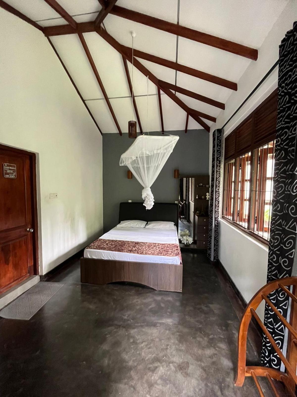 Rustic Mahaweli Apartment Kandy Bagian luar foto